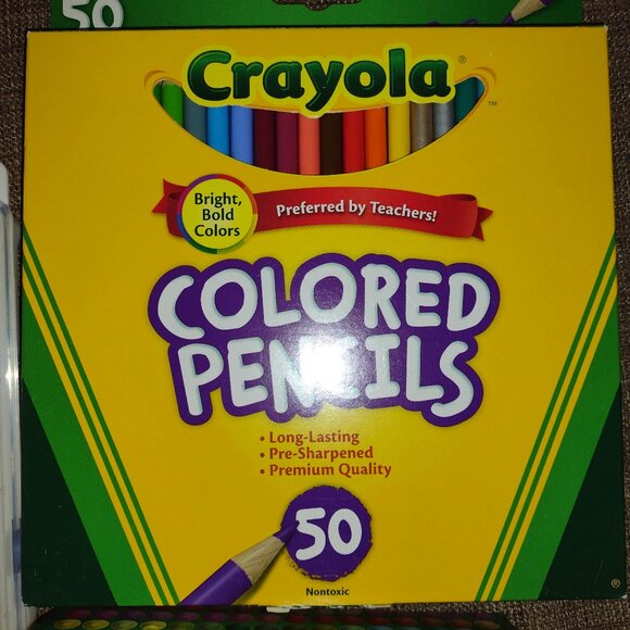 New lot of Crayola 50 Colored Pencils, 64 Crayons and 8 Watercolors - Picture 5 of 14